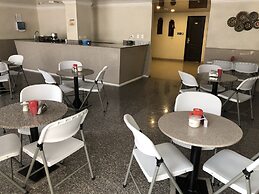 Hotel Lago Chico Inn