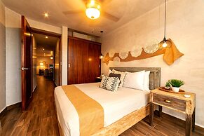 Trinity 202 by Mikitito Rentals