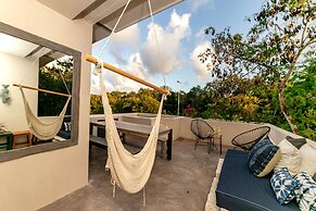 Trinity 202 by Mikitito Rentals