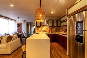 Trinity 202 by Mikitito Rentals