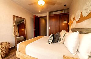 Trinity 202 by Mikitito Rentals