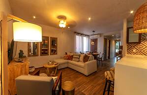 Trinity 202 by Mikitito Rentals