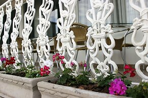 Francisco Beltrão Palace Hotel