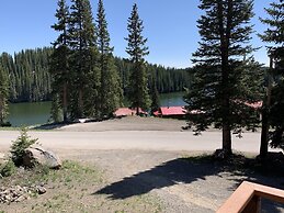 Alexander lake lodge