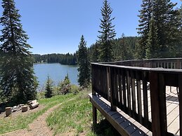 Alexander lake lodge