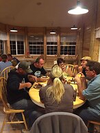 Alexander lake lodge