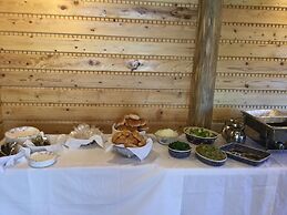 Alexander lake lodge