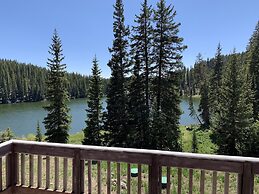 Alexander lake lodge