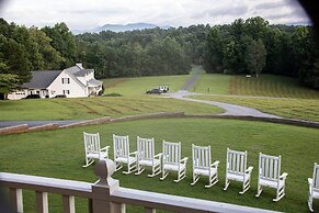 Dahlonega Resort and Vineyard