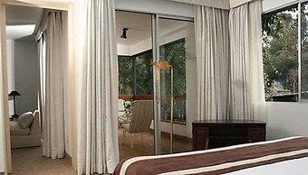 Hotel Acacias de Vitacura