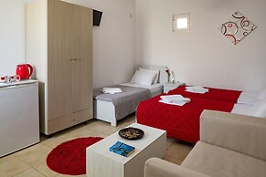 John Akroyiali rooms