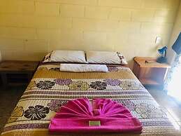 Transit Motel - Hostel