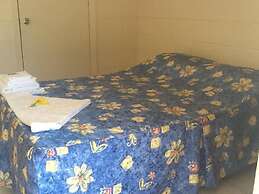 Transit Motel - Hostel