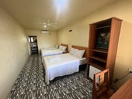 Transit Motel - Hostel