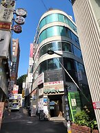 OYO Hostel Myeongdong 3
