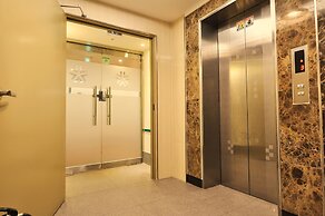 OYO Hostel Myeongdong 3