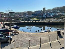 Arosfa Harbourside Guest House