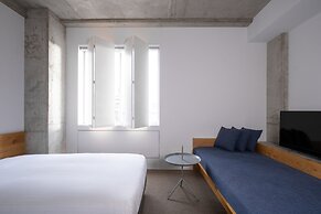 TSUGU Kyoto Sanjo by THE SHARE HOTELS