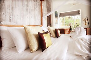 The Flame Tree Estate & Hotel