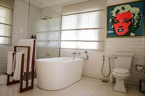 The Flame Tree Estate & Hotel