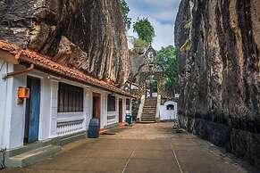 The Flame Tree Estate & Hotel