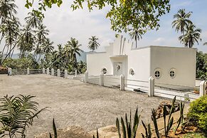 The Flame Tree Estate & Hotel