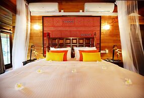 The Flame Tree Estate & Hotel