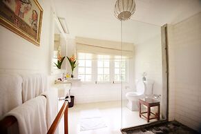 The Flame Tree Estate & Hotel