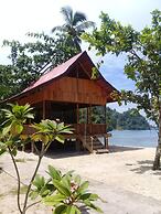 Nusa Nalan Beach Resort