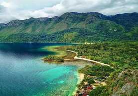 Nusa Nalan Beach Resort