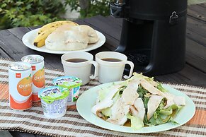 Asian Resort Camp Tapa