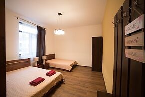Aparthotel na Mytniy