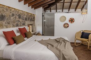 Curolla Petit Hotel