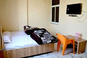 Santosh Hotel