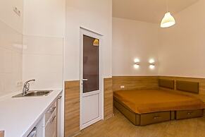 Smart Apartment Shpitalna 13a