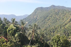 Mandhasativa Homestay