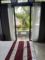 Mandhasativa Homestay