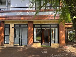 Mandhasativa Homestay