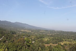 Mandhasativa Homestay