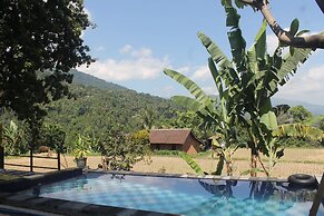 Mandhasativa Homestay