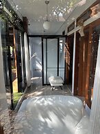 Mandhasativa Homestay