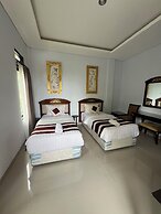 Mandhasativa Homestay