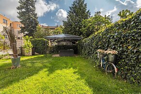 APT with garden Prague by Michal&Friends