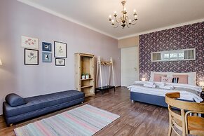 APT with garden Prague by Michal&Friends