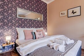 APT with garden Prague by Michal&Friends