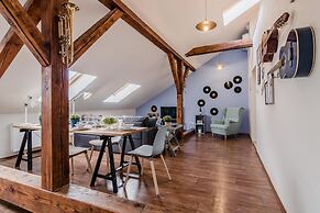 APT with garden Prague by Michal&Friends