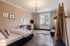 APT with garden Prague by Michal&Friends