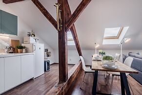 APT with garden Prague by Michal&Friends