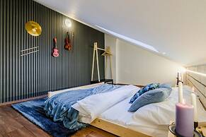 APT with garden Prague by Michal&Friends
