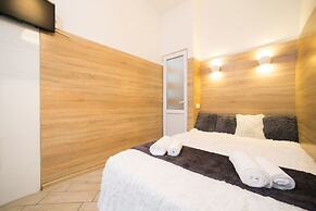 Smart Apartment Filatova 10b